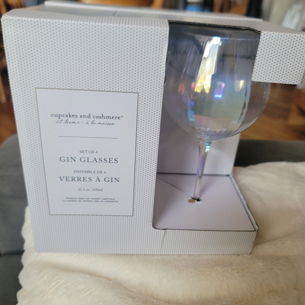 Cupcakes And Cashmere Iridescent Gin Glass (4)